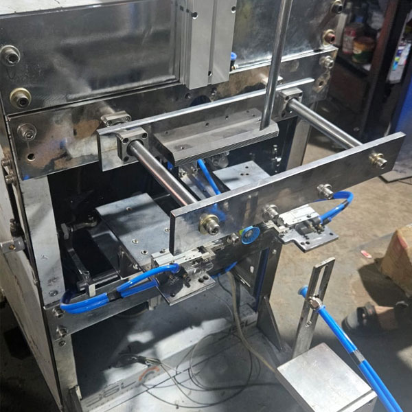 Automatic Pick Fill Seal Machine